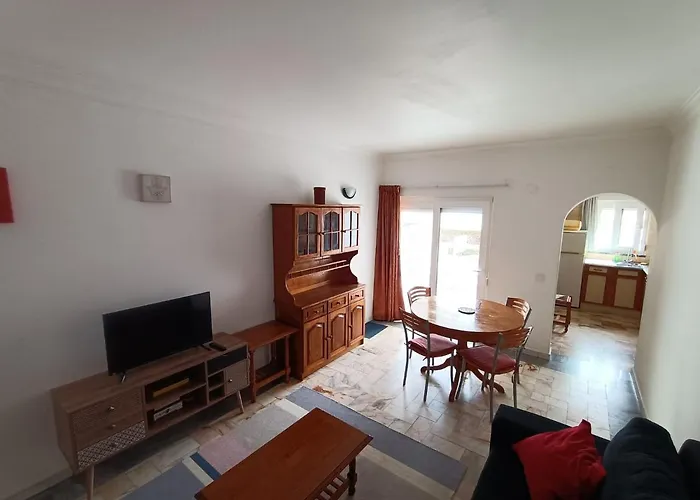 Oura Li Апартаменти Албуфейра