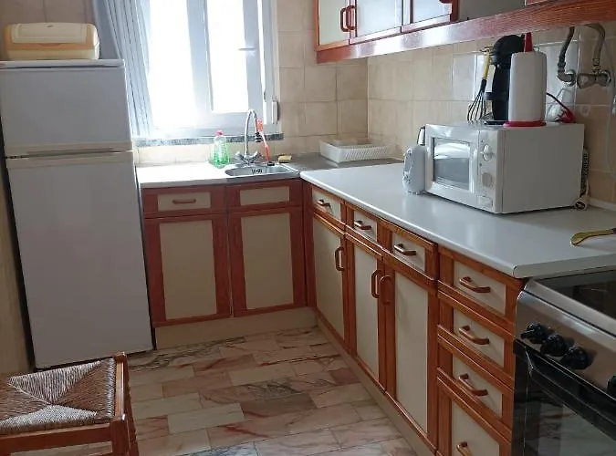 Apartament Oura Li